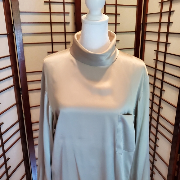 Dana Buchman silk blouse, size 10 - Picture 2 of 4
